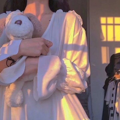 不合时宜的喜剧 封面